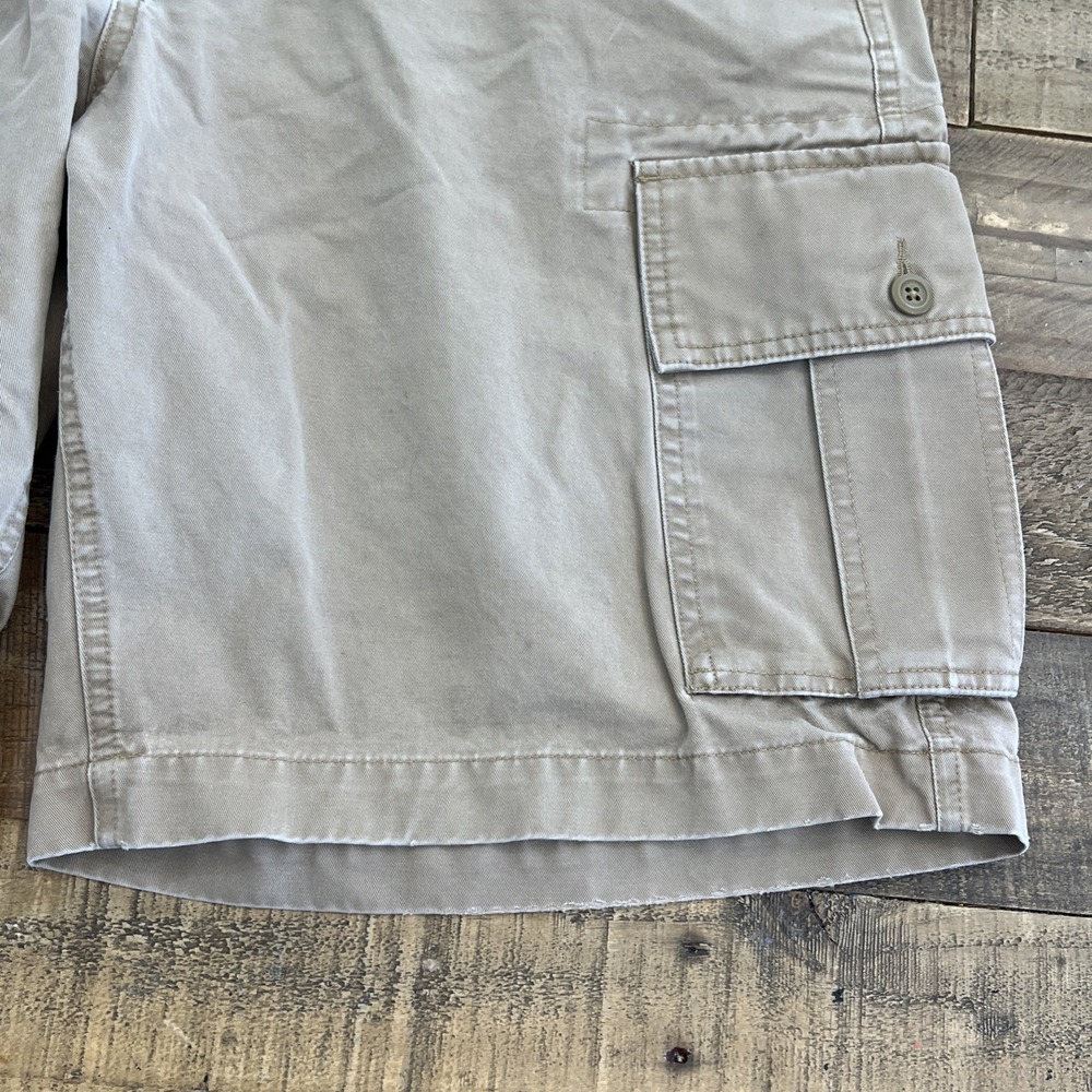 Vintage GAP Standard Cargo Shorts Mens Size 34 Khaki Pockets Y2K - Picture 8 of 16